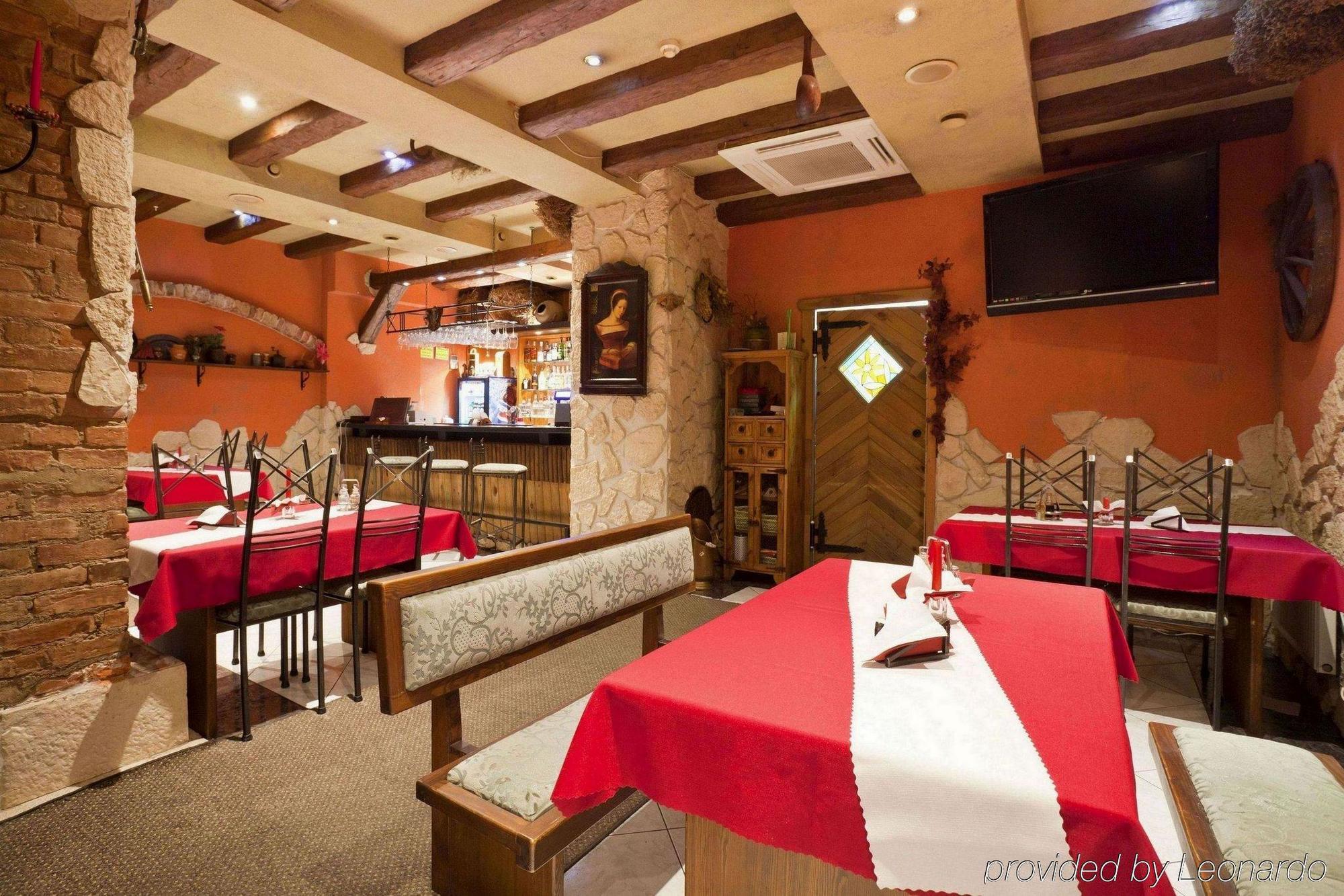 Hotel Rycerski شتشيتسين المطعم الصورة