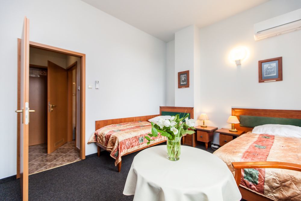 Hotel Rycerski شتشيتسين المظهر الخارجي الصورة