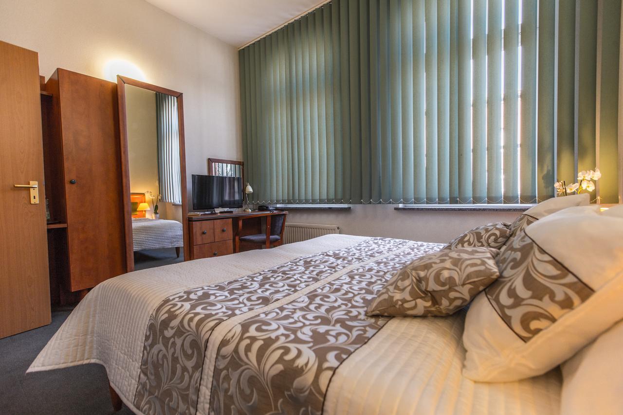 Hotel Rycerski شتشيتسين المظهر الخارجي الصورة