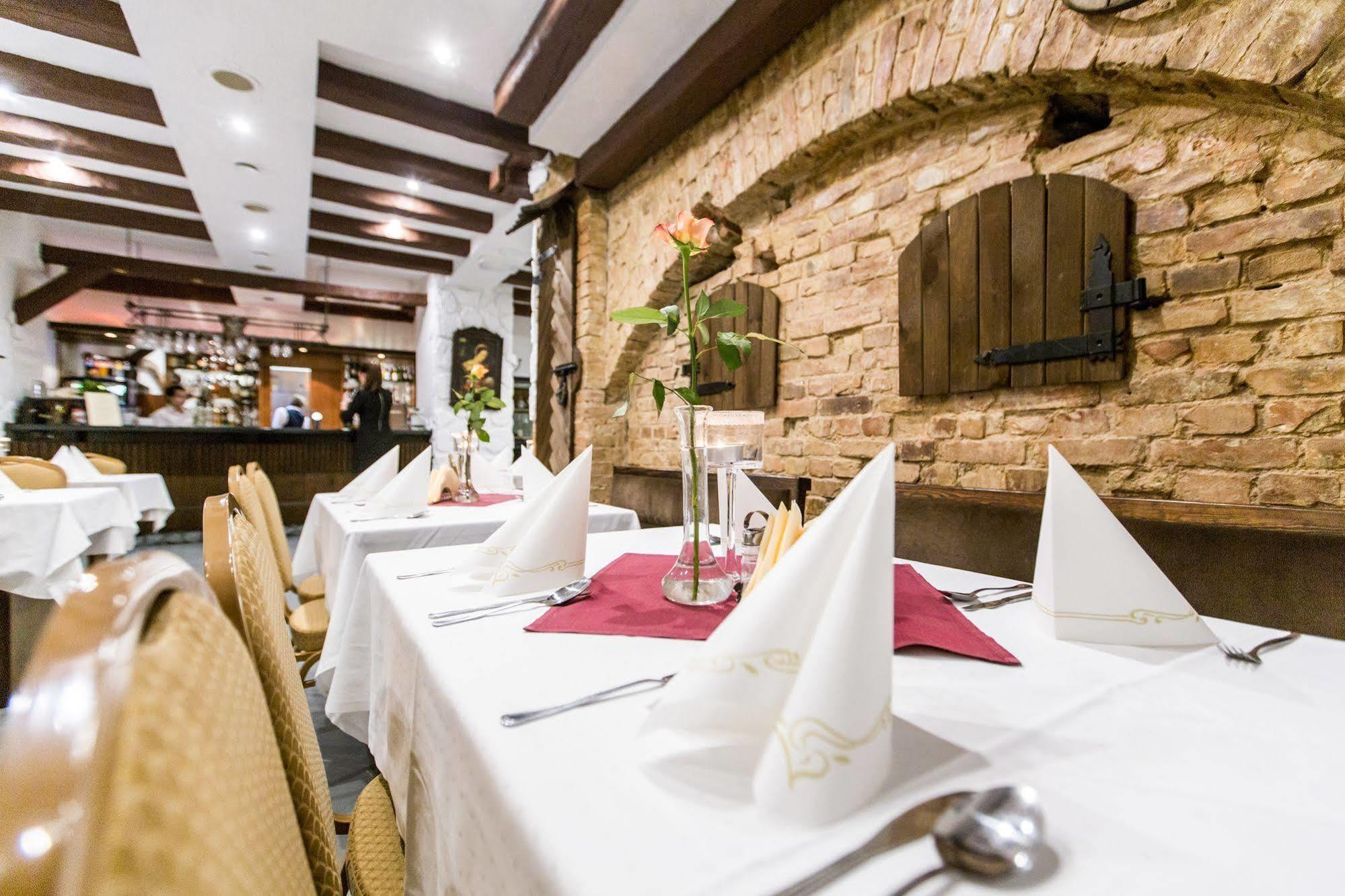 Hotel Rycerski شتشيتسين المظهر الخارجي الصورة