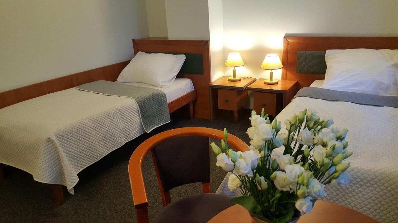 Hotel Rycerski شتشيتسين المظهر الخارجي الصورة